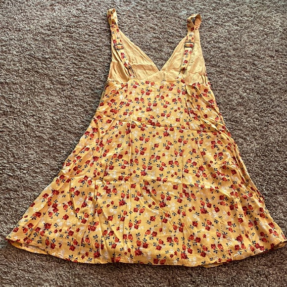 Urban Outfitters 90’s style mini dress - Picture 2 of 2